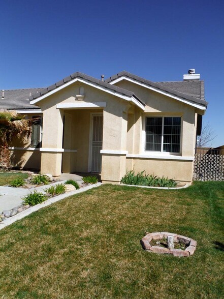 Building Photo - 44218 Amethyst St