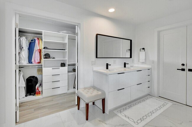 Building Photo - 7477 Campo Florido