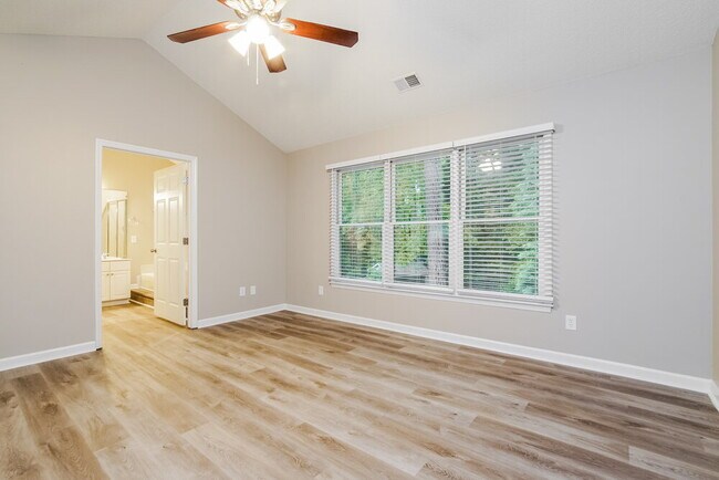 Building Photo - 919 Beddingfield Dr