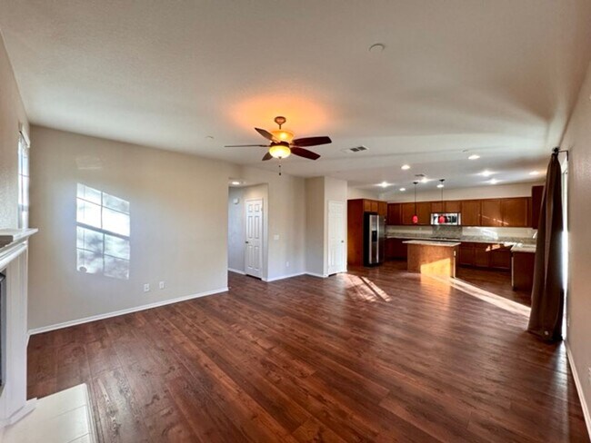Building Photo - Beautiful Redhawk home located directly ac...
