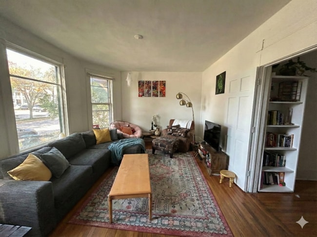 Building Photo - 217 N Livingston St