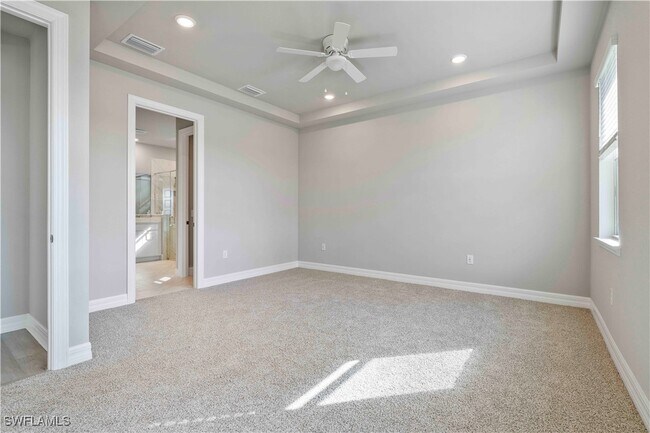 Building Photo - 16420 Seven Lks Ave