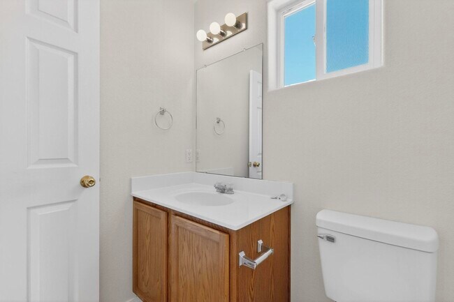 Building Photo - 8300 Bluffs Edge Pl NW