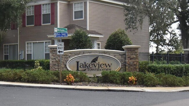 Building Photo - 11012 Black Swan Ct