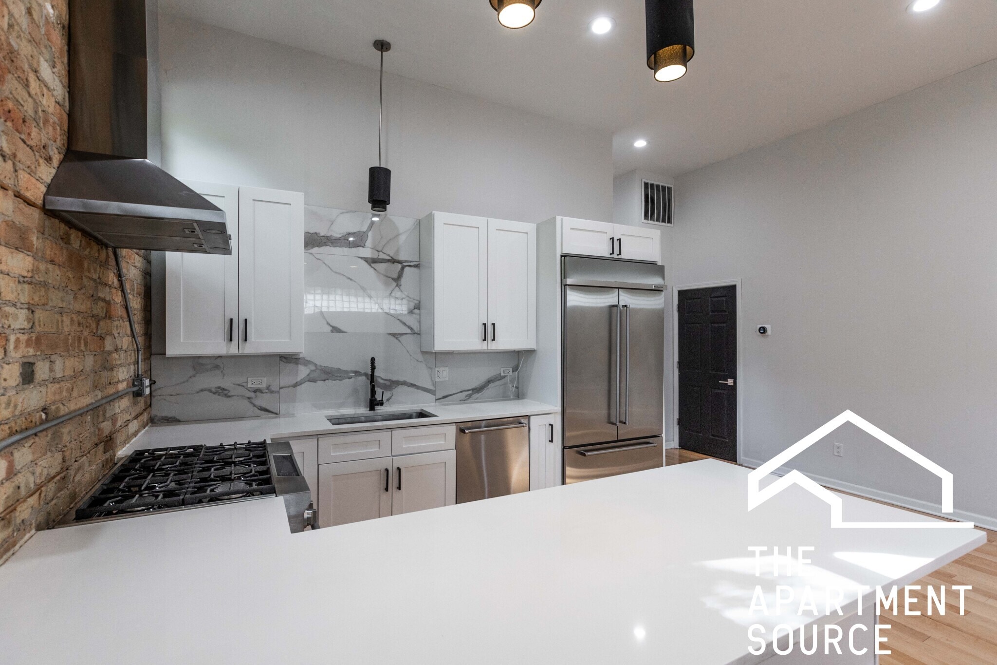 Building Photo - 2701 W Thomas St