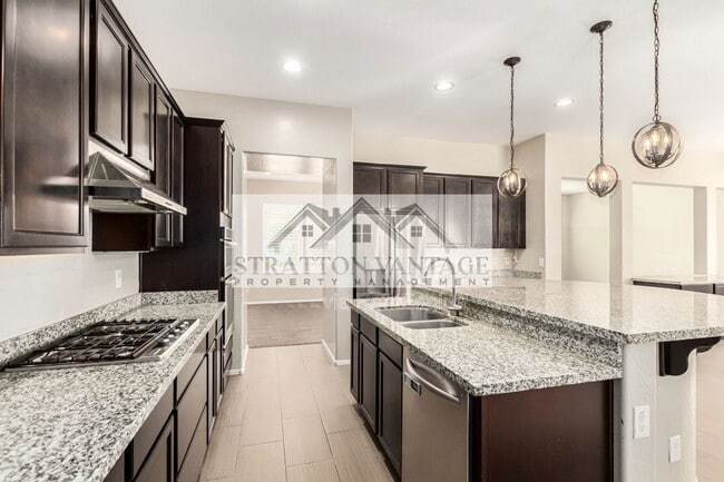 Building Photo - 21004 E Sunset Dr