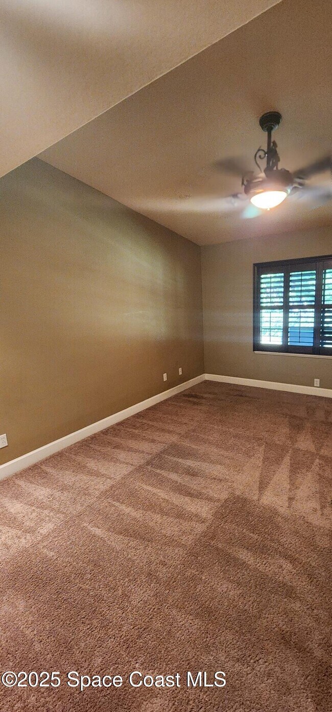 Building Photo - 2577 Sykes Creek Dr