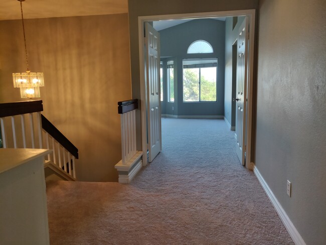 Building Photo - 1808 Crystal Ridge Way