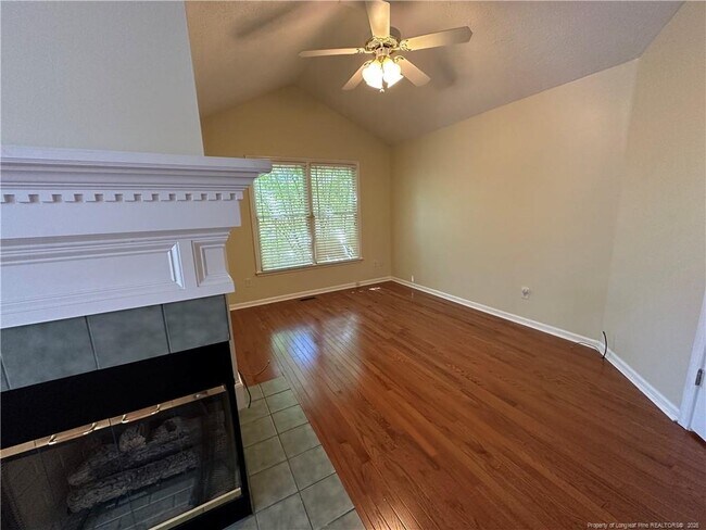 Building Photo - 2827 Beringer Dr