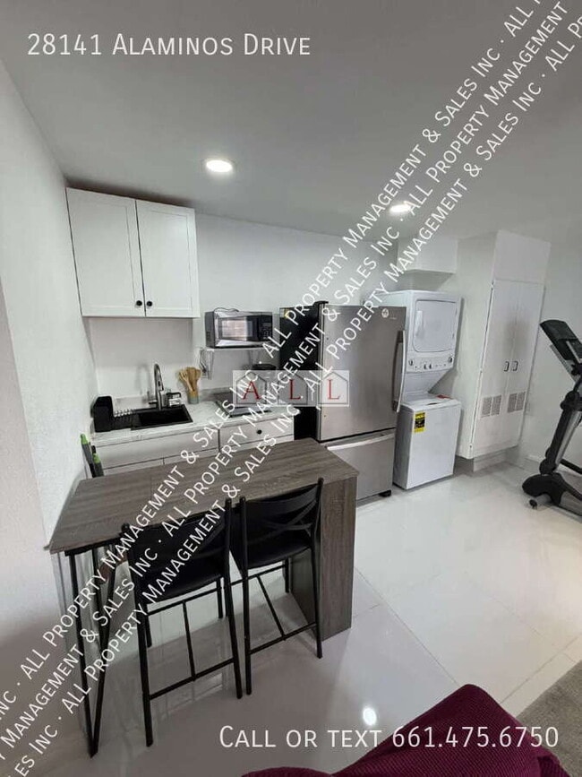 Building Photo - 28141 Alaminos Dr