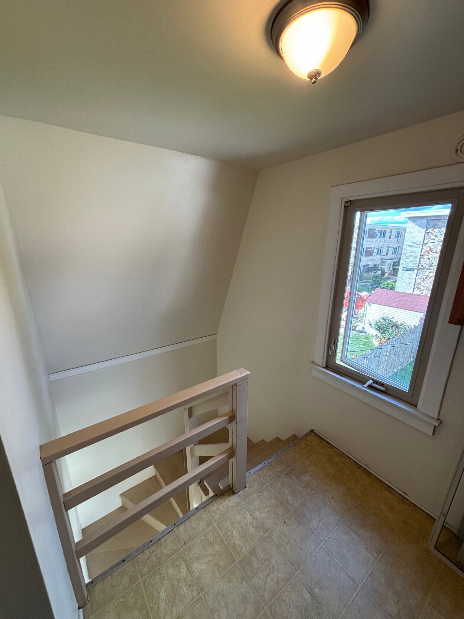 Building Photo - 5844 W 55th St
