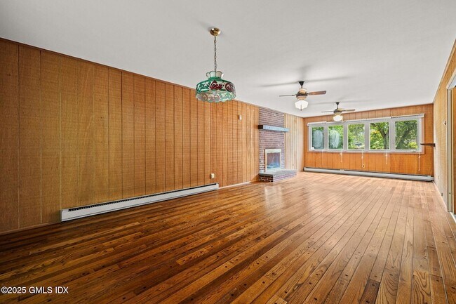 Building Photo - 37 Windsor Ln