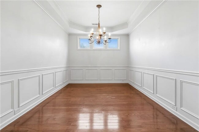 Building Photo - 5675 Falls Landing Dr