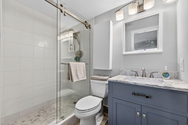 Building Photo - 3101 S Ocean Blvd