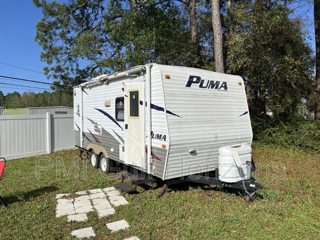 Primary Photo - 738 Carondelay Dr