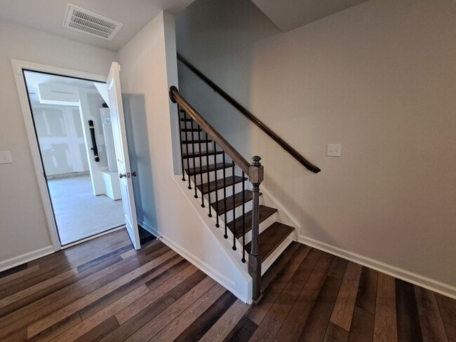 Building Photo - 2728 Chert Ln