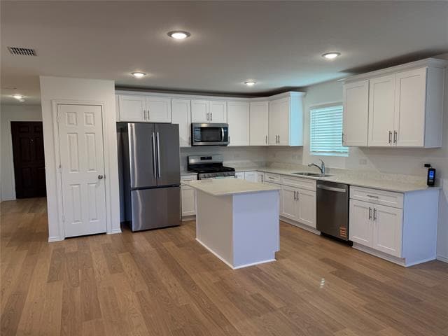 Building Photo - 16044 Isles Dr