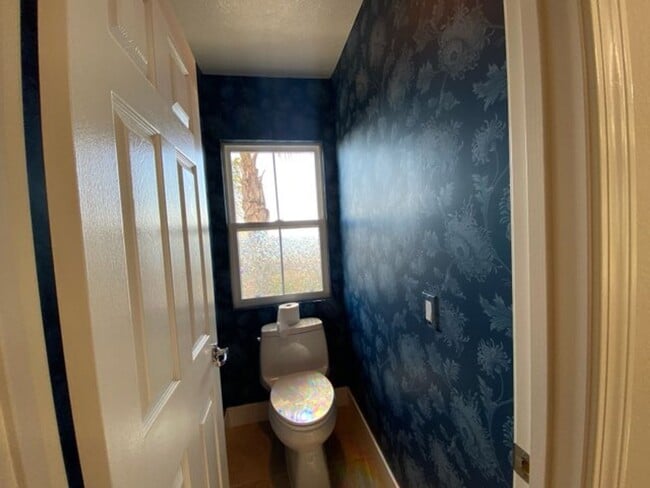 Building Photo - Great 5 Bd/3Bth in the San Marcos Santa Fe...