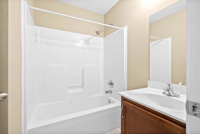 Building Photo - 545 Patriot Park Ct
