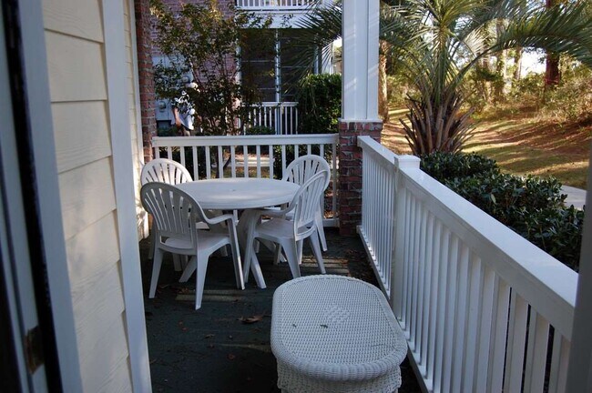 Building Photo - 4231 Hibiscus Dr