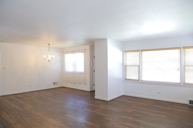 Building Photo - 3734 Morton Ave