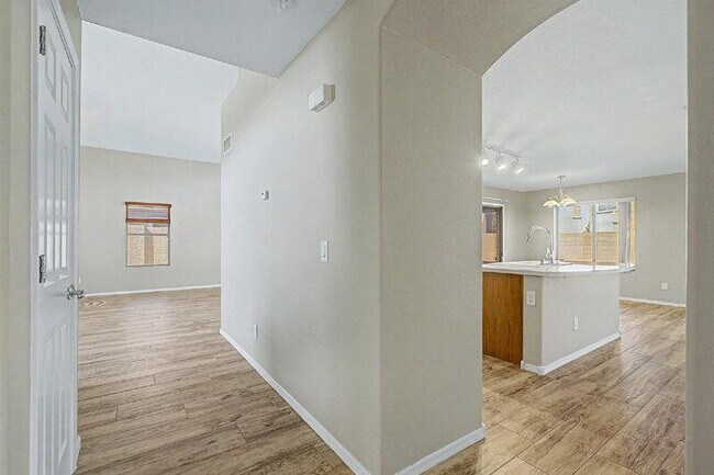 Building Photo - 16317 N 152nd Ave