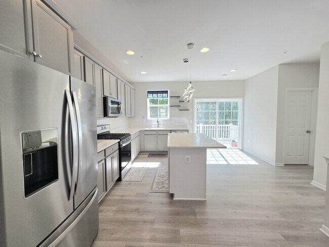 Building Photo - 13146 Dowdens Sta Wy