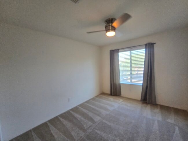 Building Photo - 2641 E Daniel Dr