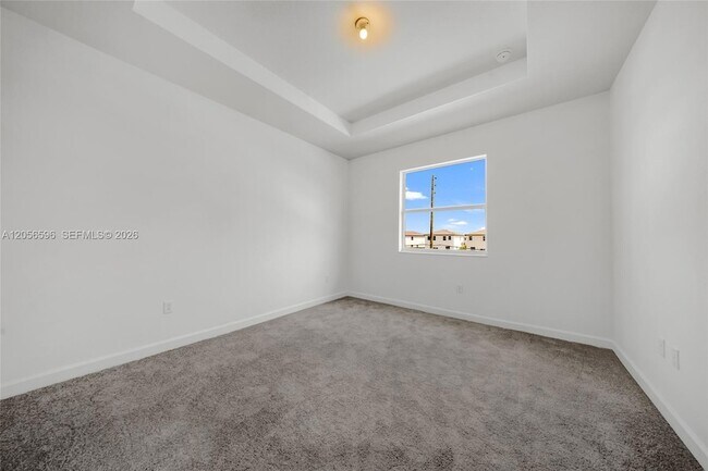 Building Photo - 2567 SE 25th Ter