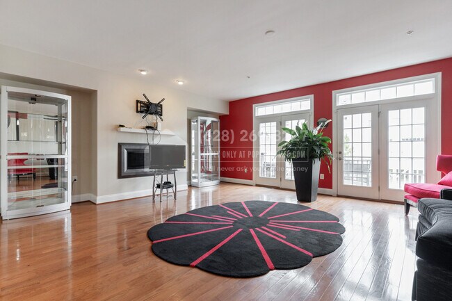 Building Photo - 15816 Swanscombe Lp