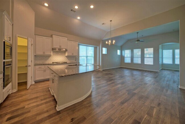 Building Photo - 20704 Jackies Ranch Blvd