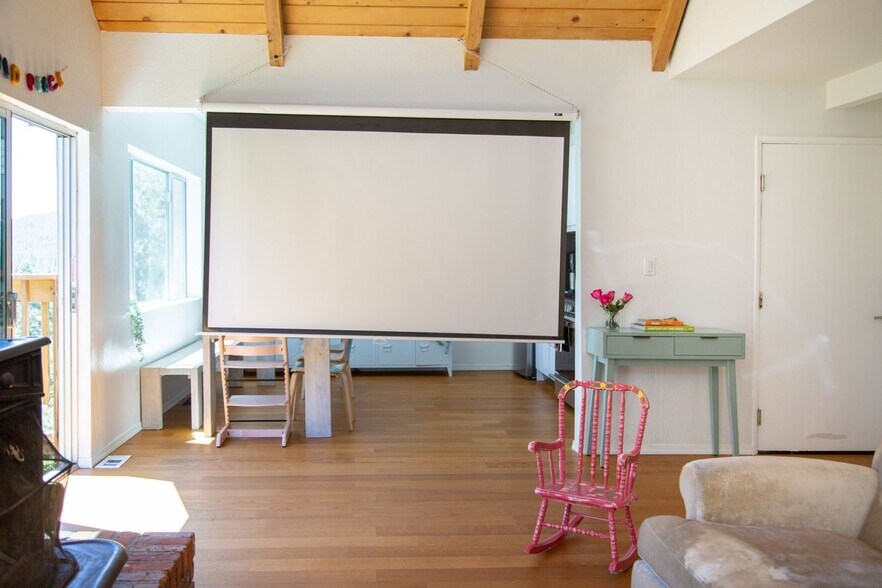 Building Photo - 2235 Ironwood Dr