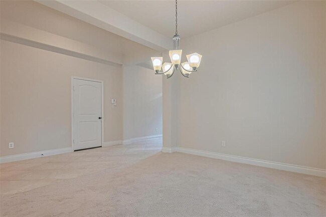 Building Photo - 10623 Davlee Ln