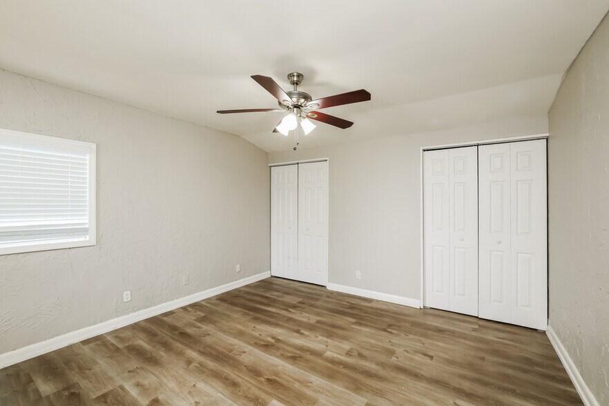 Building Photo - 295 Cherry St