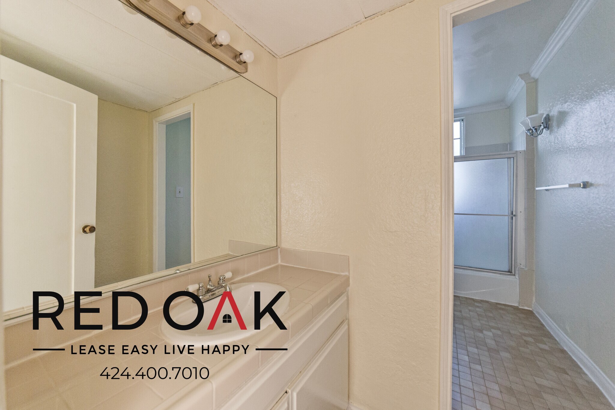 Building Photo - 5640 Franklin Ave