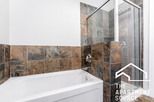 Building Photo - 1464 S Michigan Ave