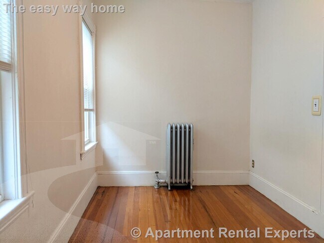 Building Photo - 104 Conwell Ave