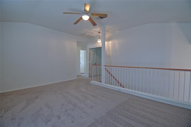 Building Photo - 3112 Blue Ridge Dr