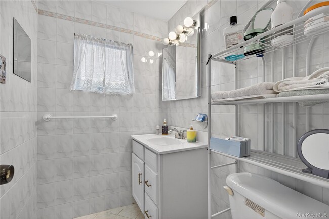 Building Photo - 112 Wentworth Ave