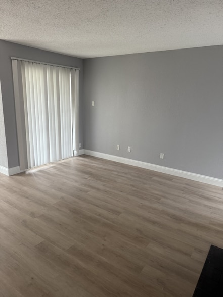 Building Photo - 12482 Abrams Rd