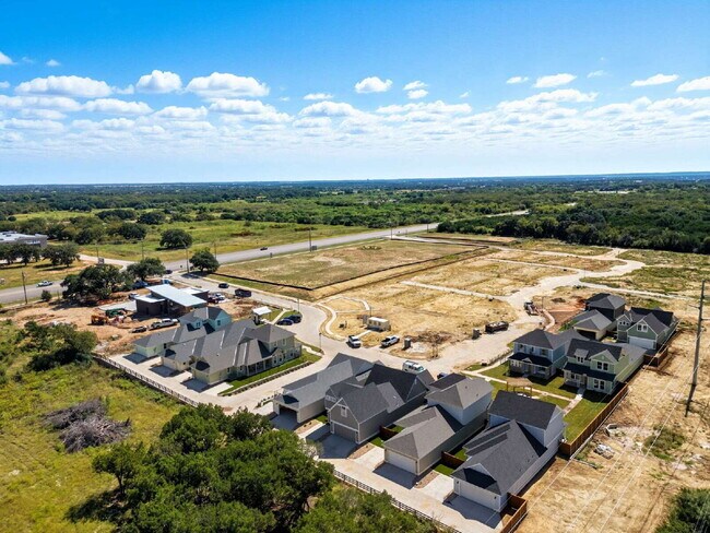 Building Photo - Brand New Custom 3 bedroom home in Granbury!