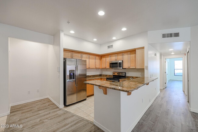 Building Photo - 20660 N 40th St
