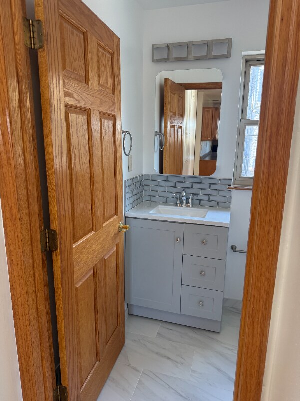 Building Photo - 147 Liberty Ave