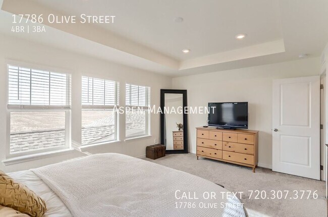 Building Photo - Bright and spacious 4BR, 3BA! Great location!