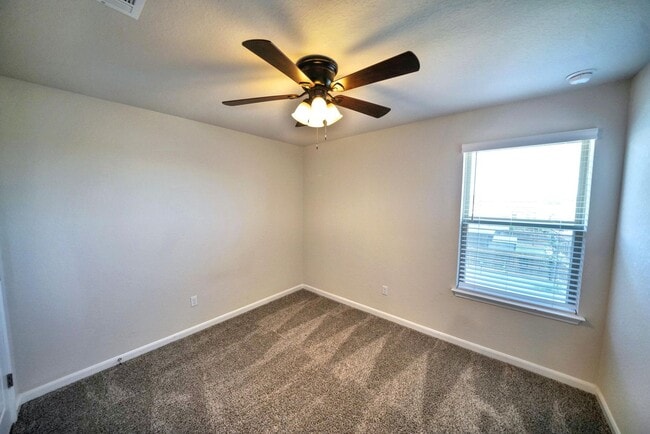 Building Photo - Beautiful Home Now Available in Orchard Pa...