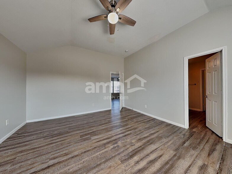 Building Photo - 21711 Falcongate Ct