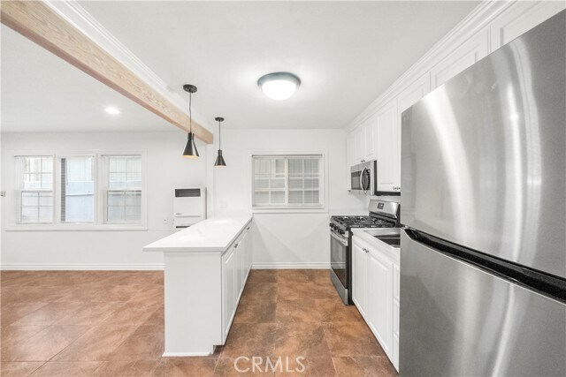 Building Photo - 274 Cliff Dr