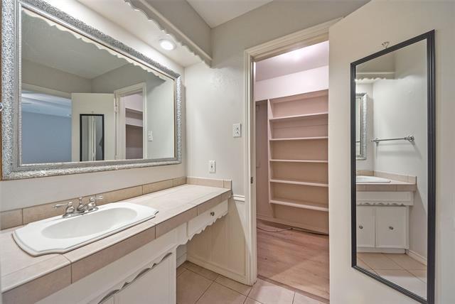 Building Photo - 10679 Sandpiper Ln
