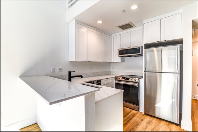 Interior Photo - Girard Lofts