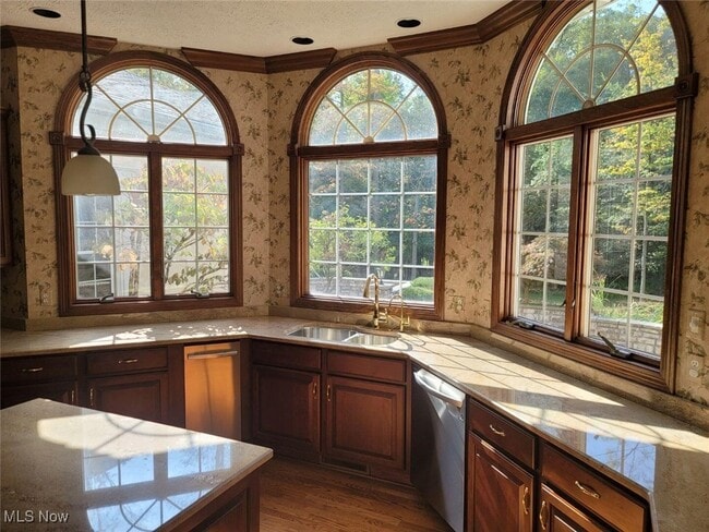 Building Photo - 4466 Forest Brooke Ct N